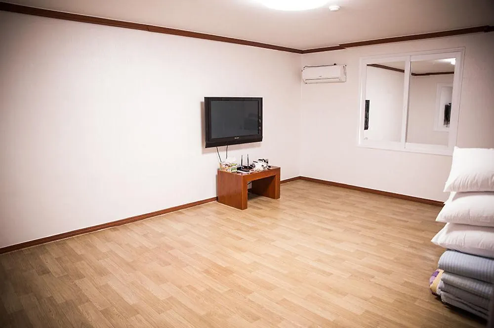Picasso Motel Busan