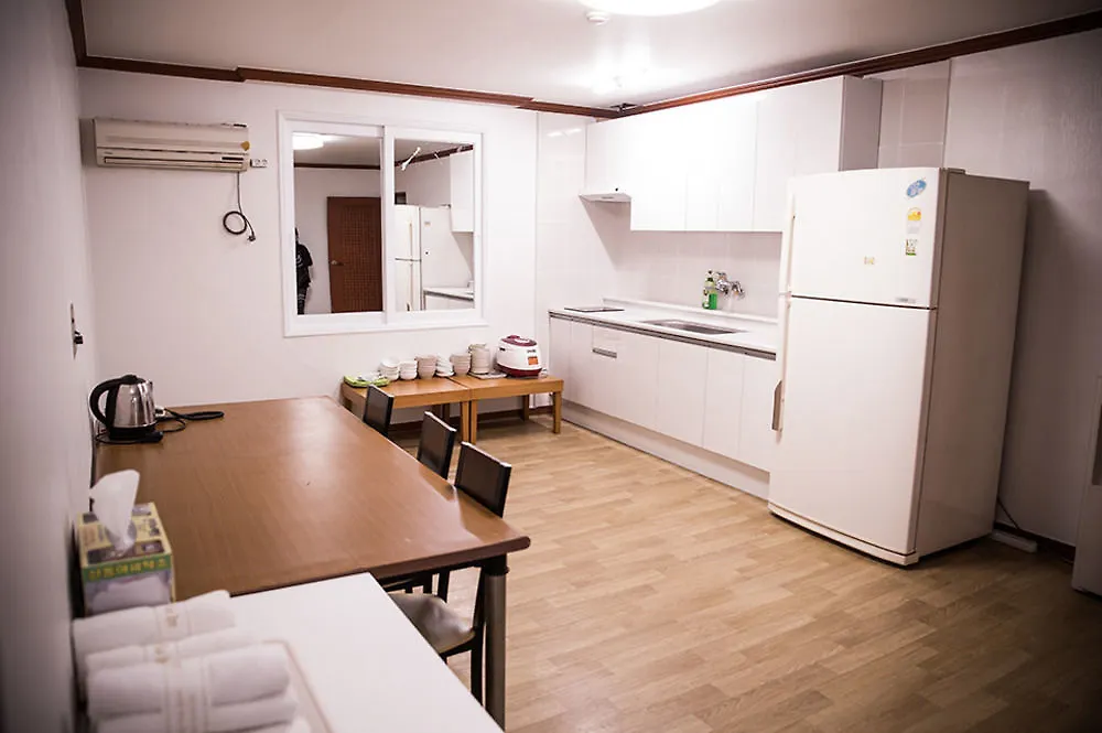 Picasso Motel Busan