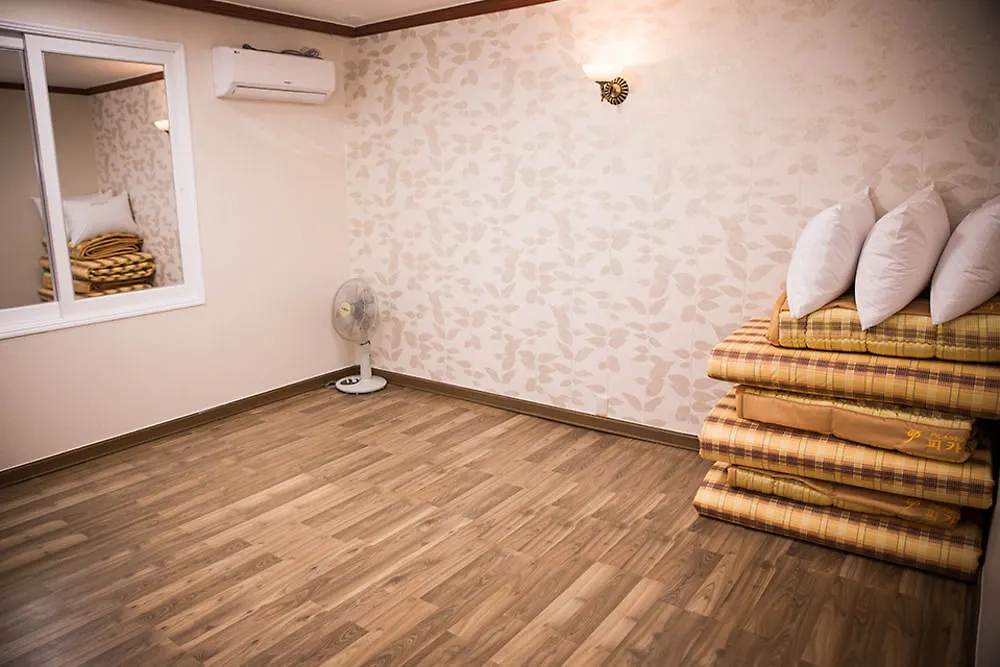 Picasso Motel Busan 2*,  South Korea