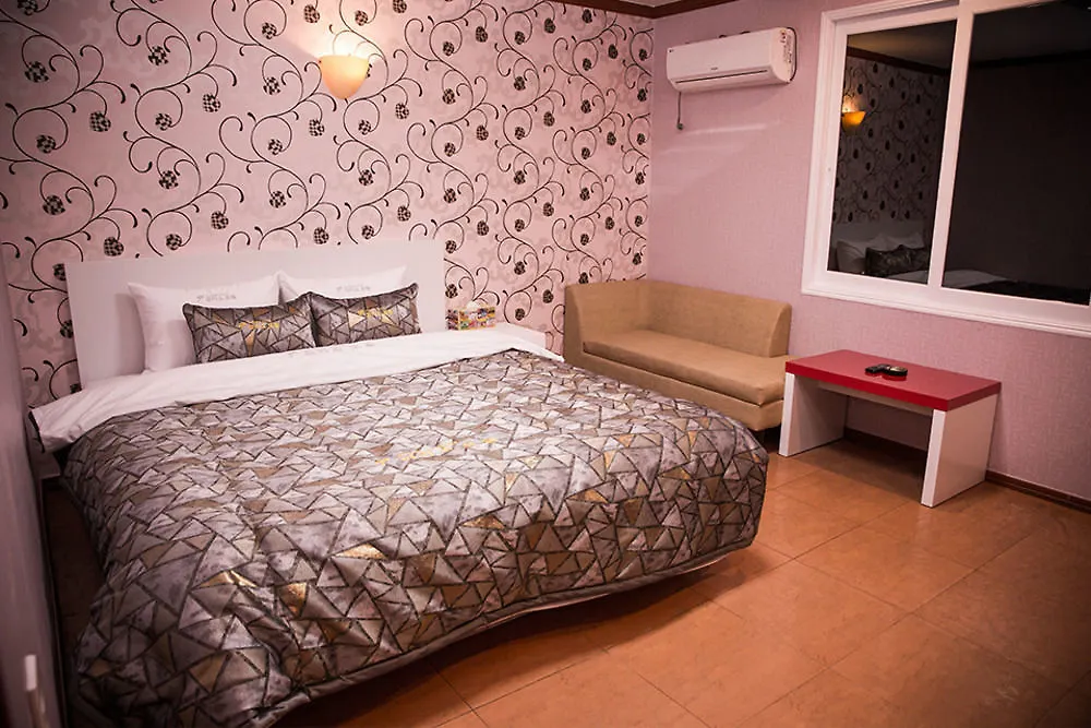 Picasso Motel Busan