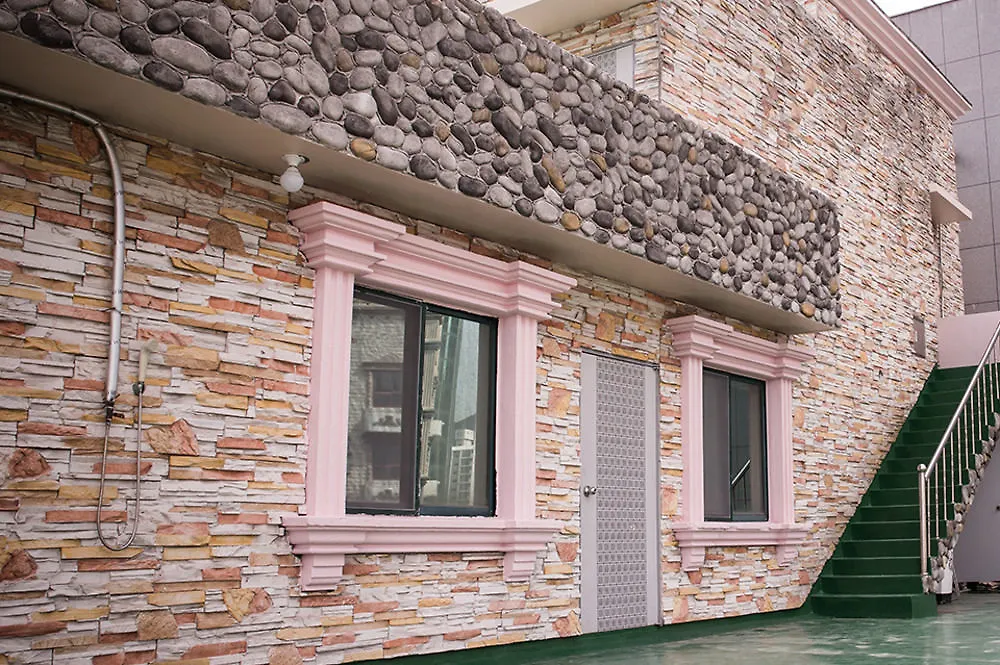 Picasso Motel Busan