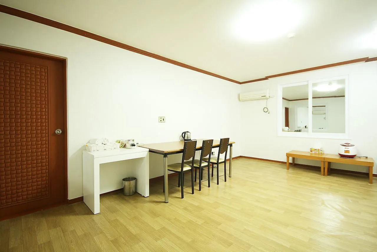 Picasso Motel Busan South Korea